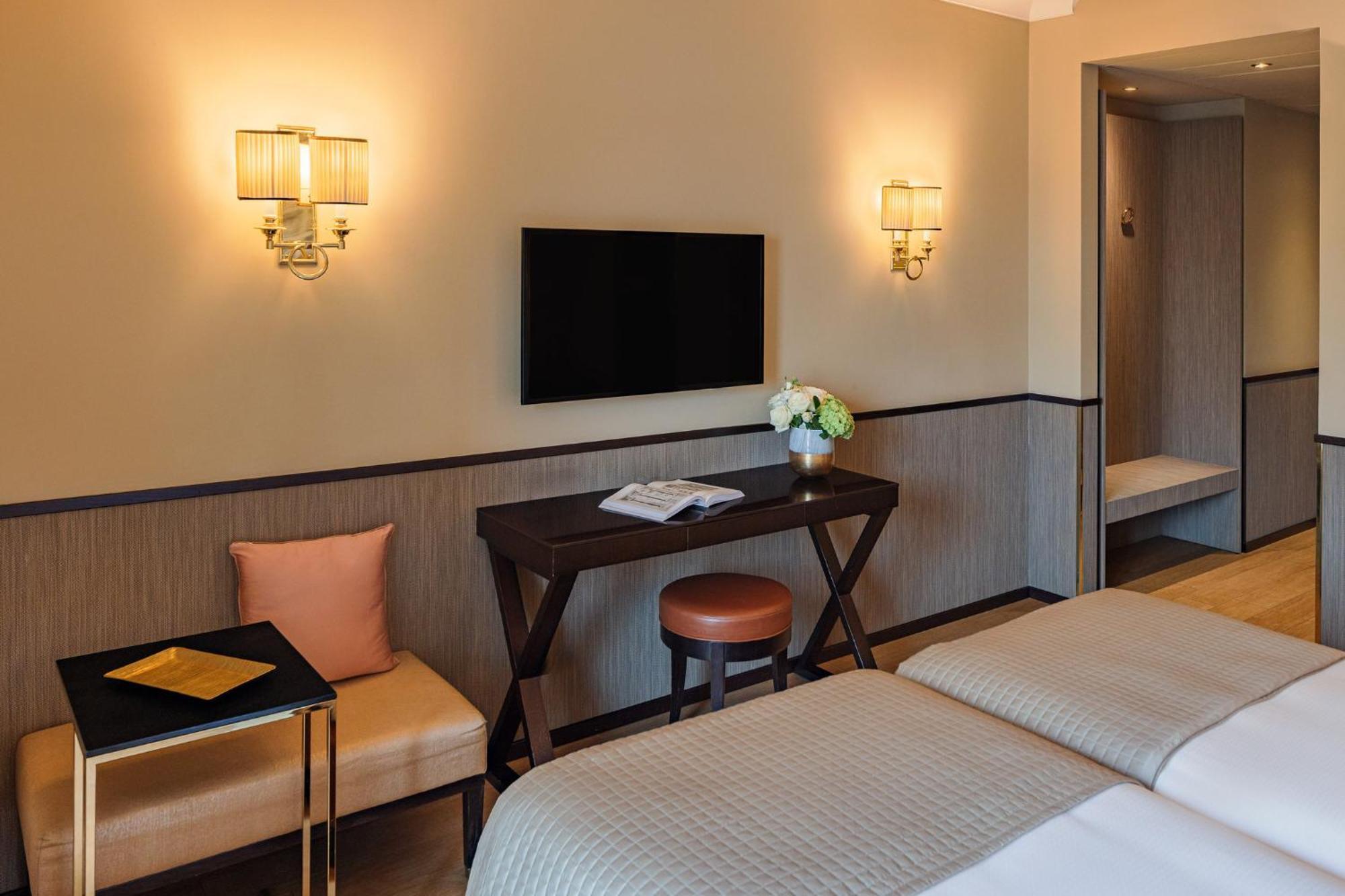 Starhotels Michelangelo Roma Esterno foto